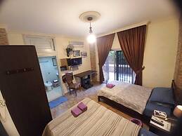 Garden Master Bedrooms Residence