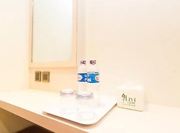 Blitz Hotel Batam Centre