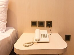 Blitz Hotel Batam Centre