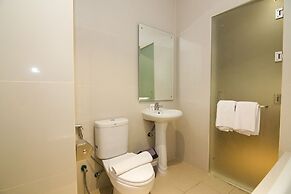 Blitz Hotel Batam Centre