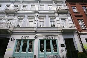 Paskunji Residence