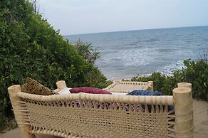 Pangani Cliffs Lodge