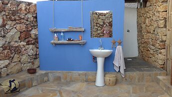 Pangani Cliffs Lodge