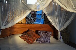 Pangani Cliffs Lodge