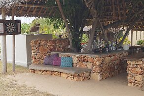 Pangani Cliffs Lodge