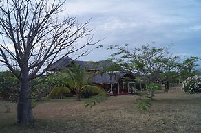 Pangani Cliffs Lodge