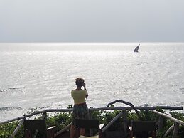Pangani Cliffs Lodge