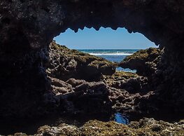 Pangani Cliffs Lodge