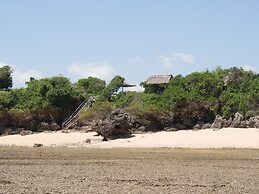 Pangani Cliffs Lodge