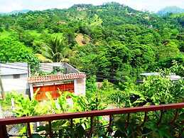 Hotel y Hostal Yaxkin Copan