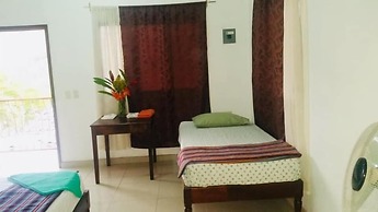 Hotel y Hostal Yaxkin Copan