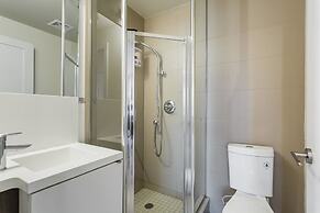 Toronto Rooms and Suites