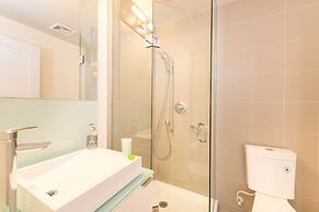 Toronto Rooms and Suites