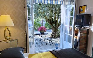 Villa l'Olivier, Chambre d'Hôtes Les Volets Bleus