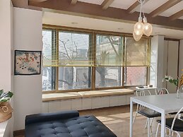 Cheese Guesthouse - Hostel