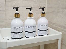 Cheese Guesthouse - Hostel