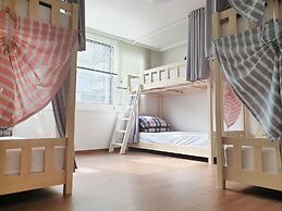 Cheese Guesthouse - Hostel