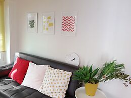 Cheese Guesthouse - Hostel