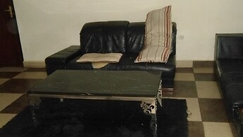 Airport luxury motel