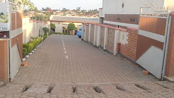 Airport luxury motel