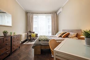 3 BDR Top Center Artistic Apartment - 115 m2