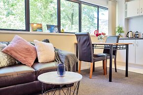 City Studio Near K'rd with WiFi