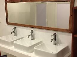 Grandes Grupos Bunker Rooms