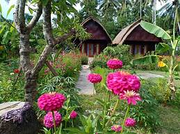 Kubu Artha Bungalow Nusa Penida