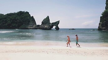 Kubu Artha Bungalow Nusa Penida