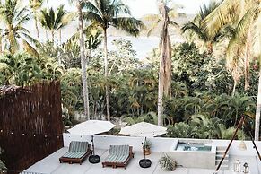 Distrito 88 - Adults only