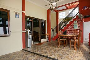OYO 465 Alam Citra Bed & Breakfast