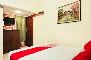 OYO 465 Alam Citra Bed & Breakfast