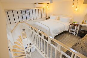 Hide and Seek Boutique Hometel