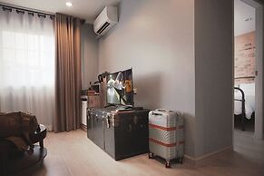 Hide and Seek Boutique Hometel