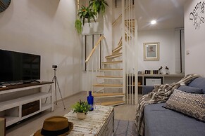 Hide and Seek Boutique Hometel