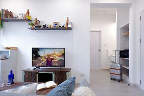 Hide and Seek Boutique Hometel