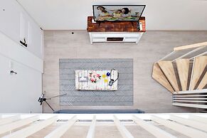 Hide and Seek Boutique Hometel