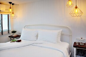 Hide and Seek Boutique Hometel