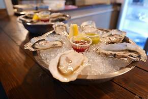 Hide and Seek Boutique Hometel