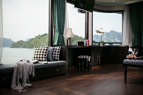 Genesis Regal Cruise