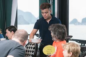 Genesis Regal Cruise