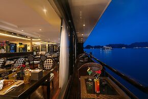 Genesis Regal Cruise