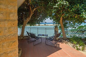 Nikos Panagiotareas House