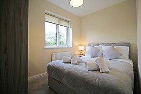 3 Bedroom Holiday Home With River Views