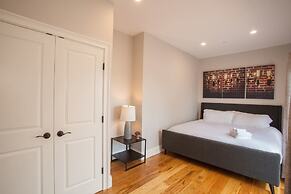 Luxury Condo 4 Bed 2 Bath Downtown Boston Sleeps 8