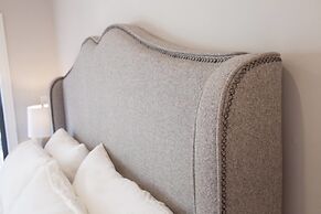 Luxury Condo 4 Bed 2 Bath Downtown Boston Sleeps 8