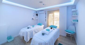 Naiades Marina Hotel