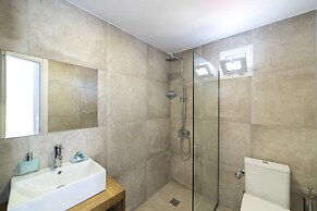 Naiades Marina Hotel