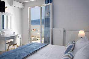 Naiades Marina Hotel