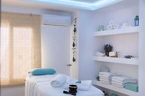 Naiades Marina Hotel